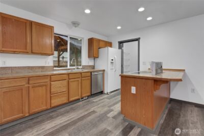 20121 115th Street E, Bonney Lake, WA 98391 - Photo 10