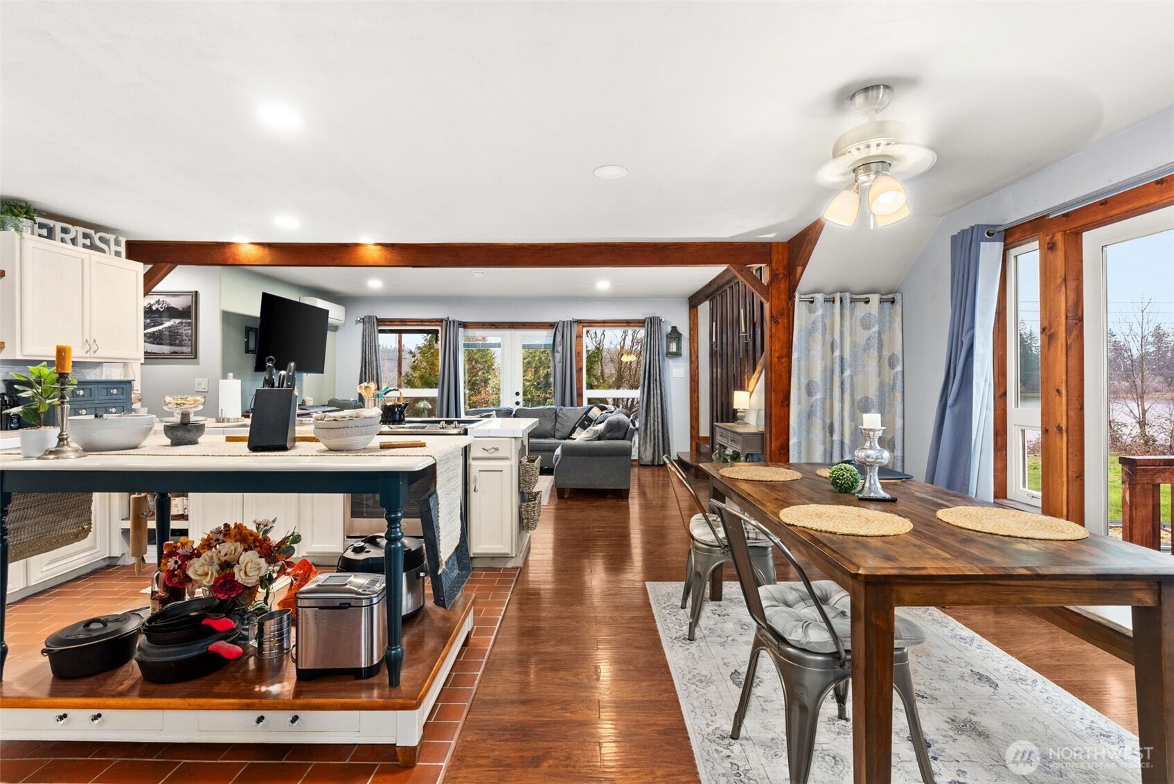 120 E Willey Lane , Shelton, WA 98584-6944