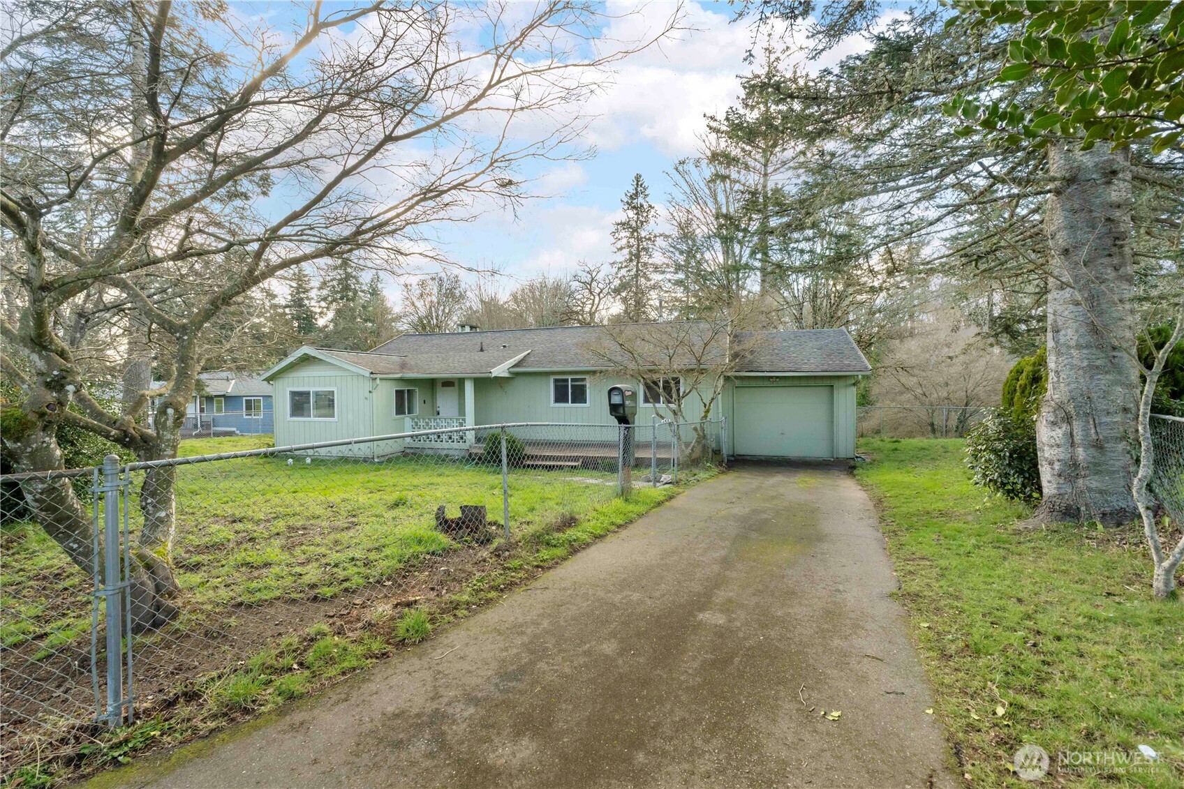 2877 Clare Ave , Bremerton, WA 98310