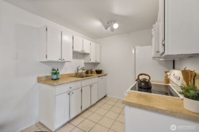 6110 24th Avenue NW #203, Seattle, WA 98107 - Photo 12