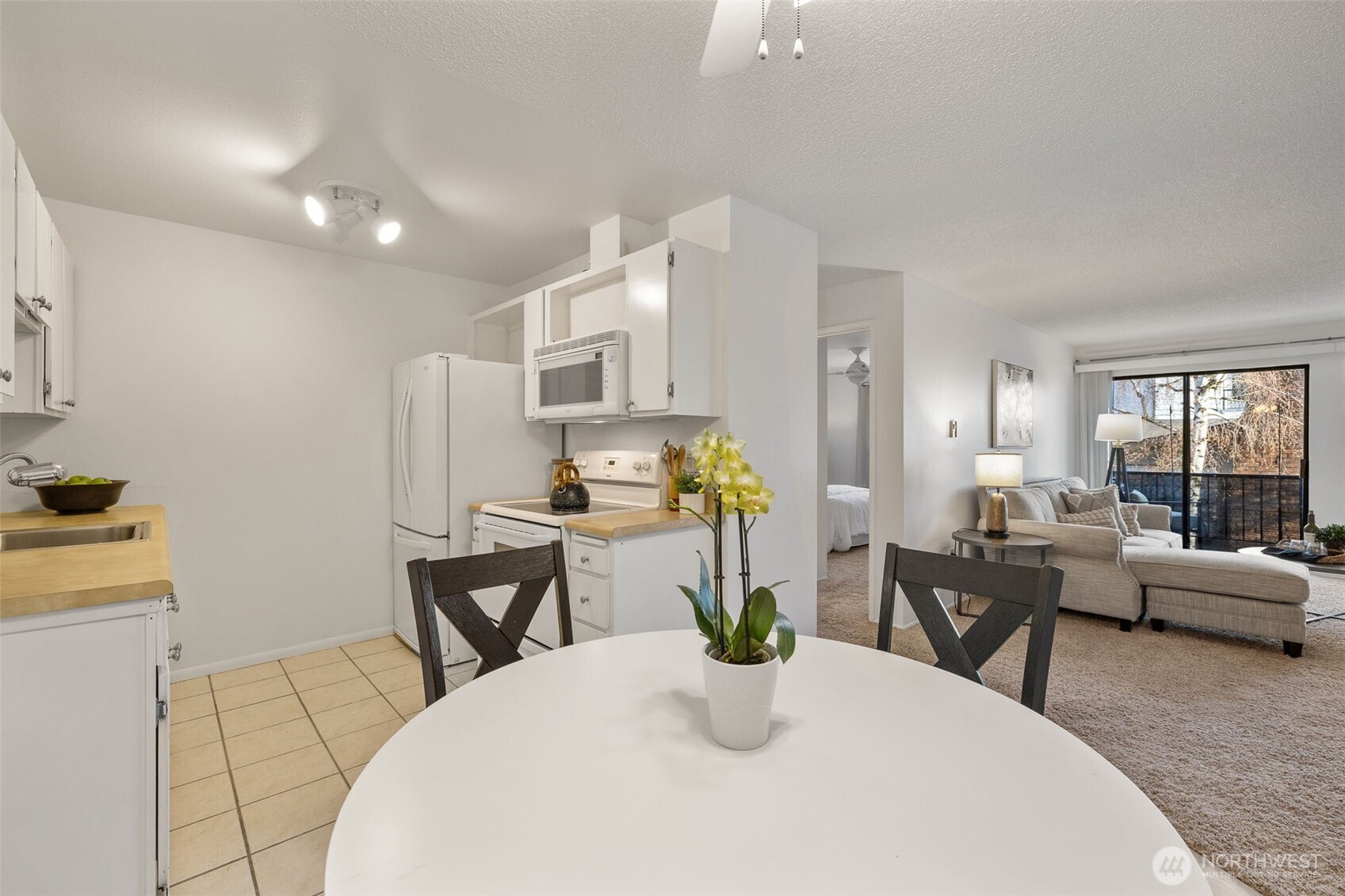 6110 24th Avenue NW #203, Seattle, WA 98107