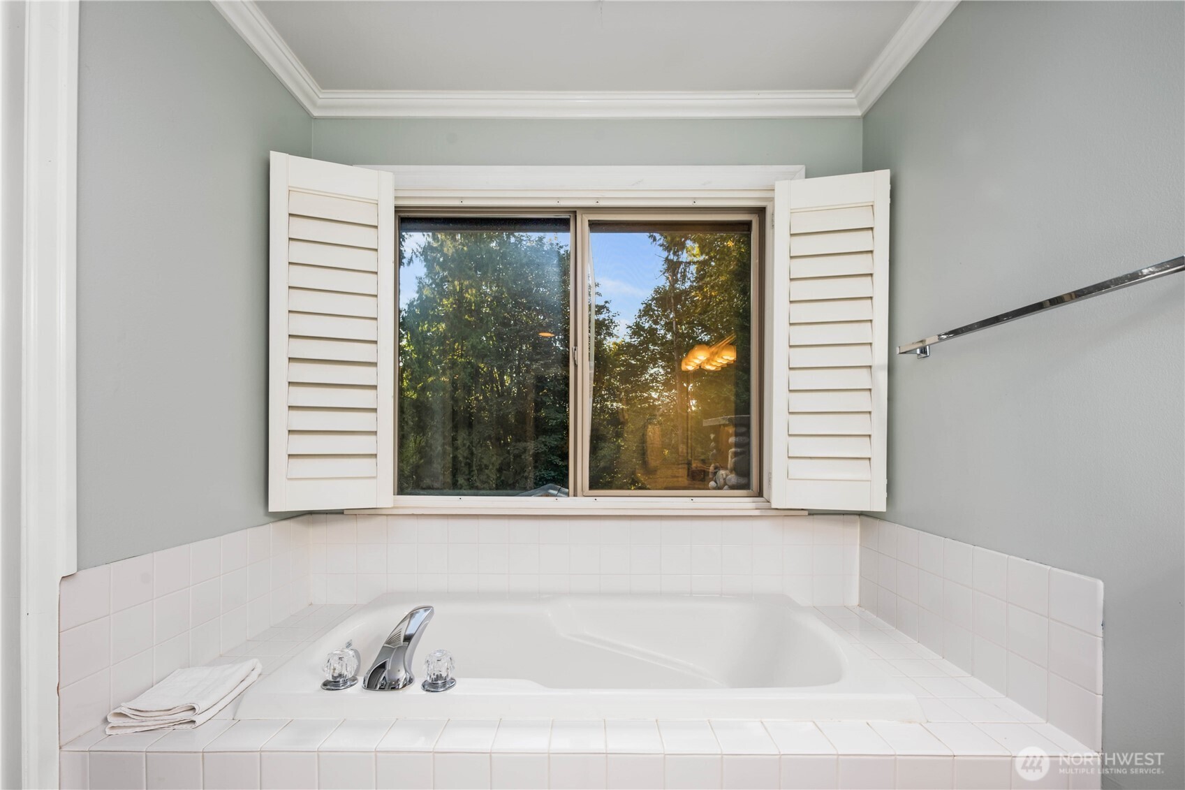 16502 NE 180th Place , Woodinville, WA 98072