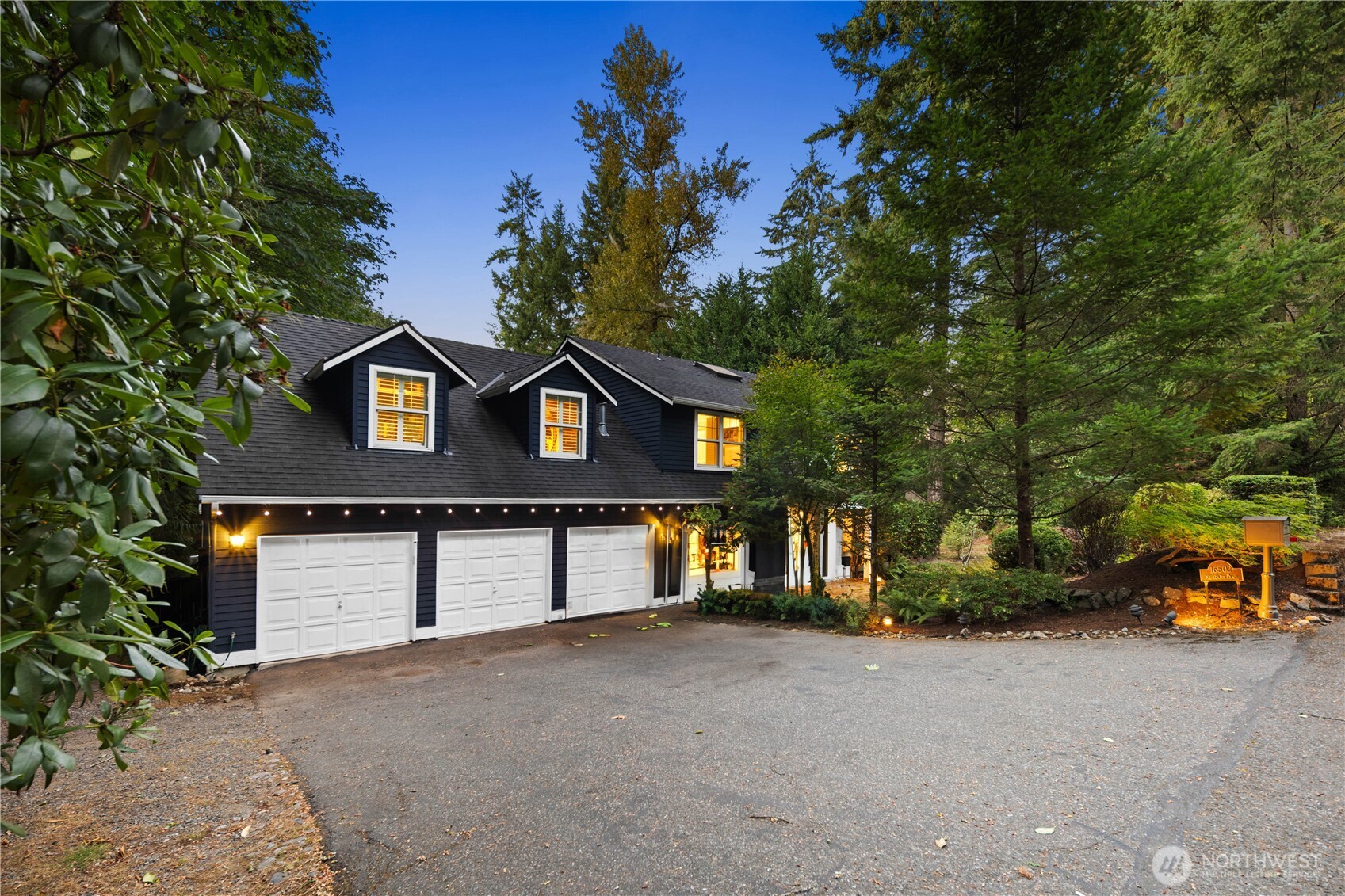 16502 NE 180th Place , Woodinville, WA 98072
