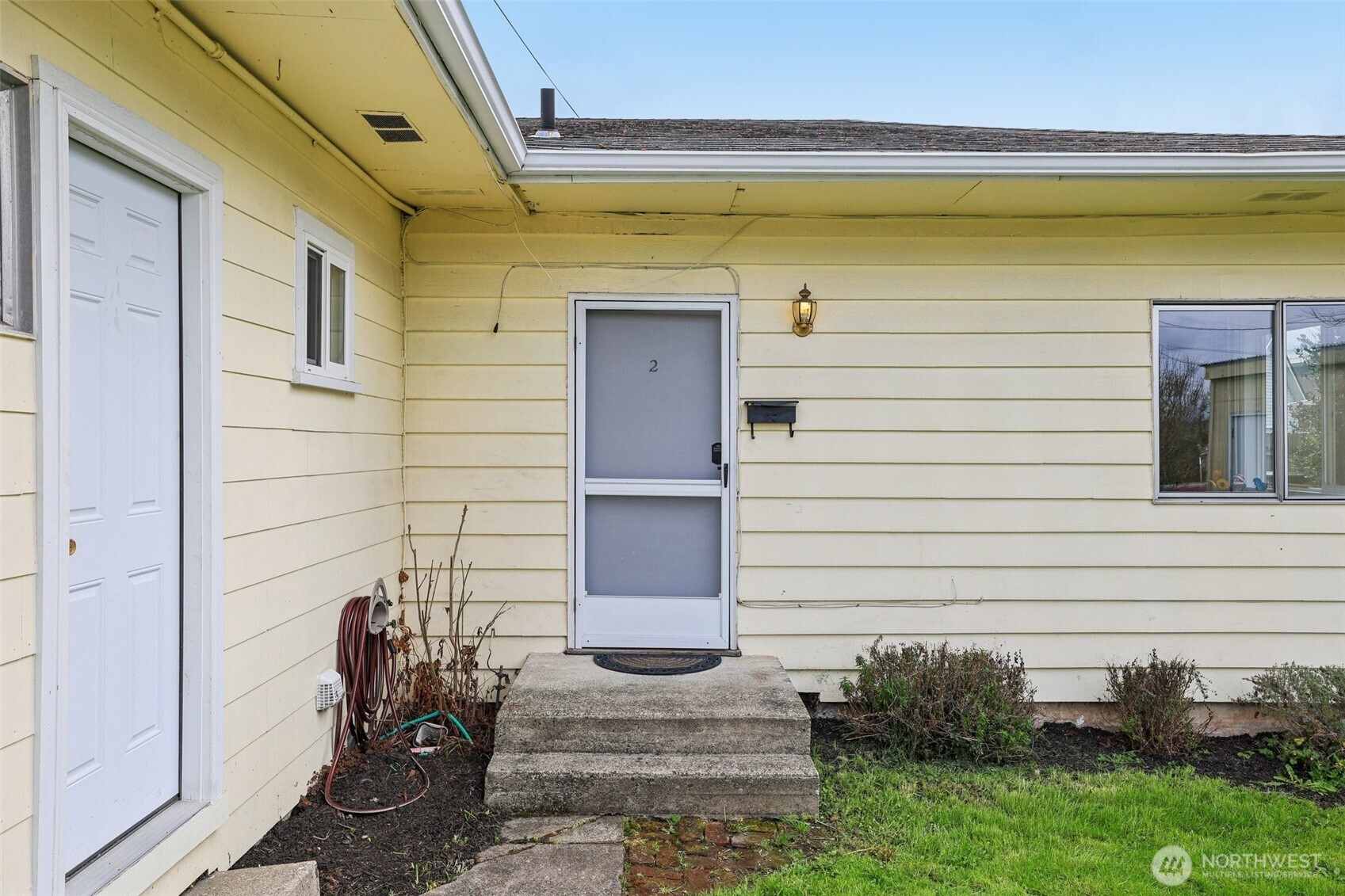 211 Ave F #1 & 2, Snohomish, WA 98290