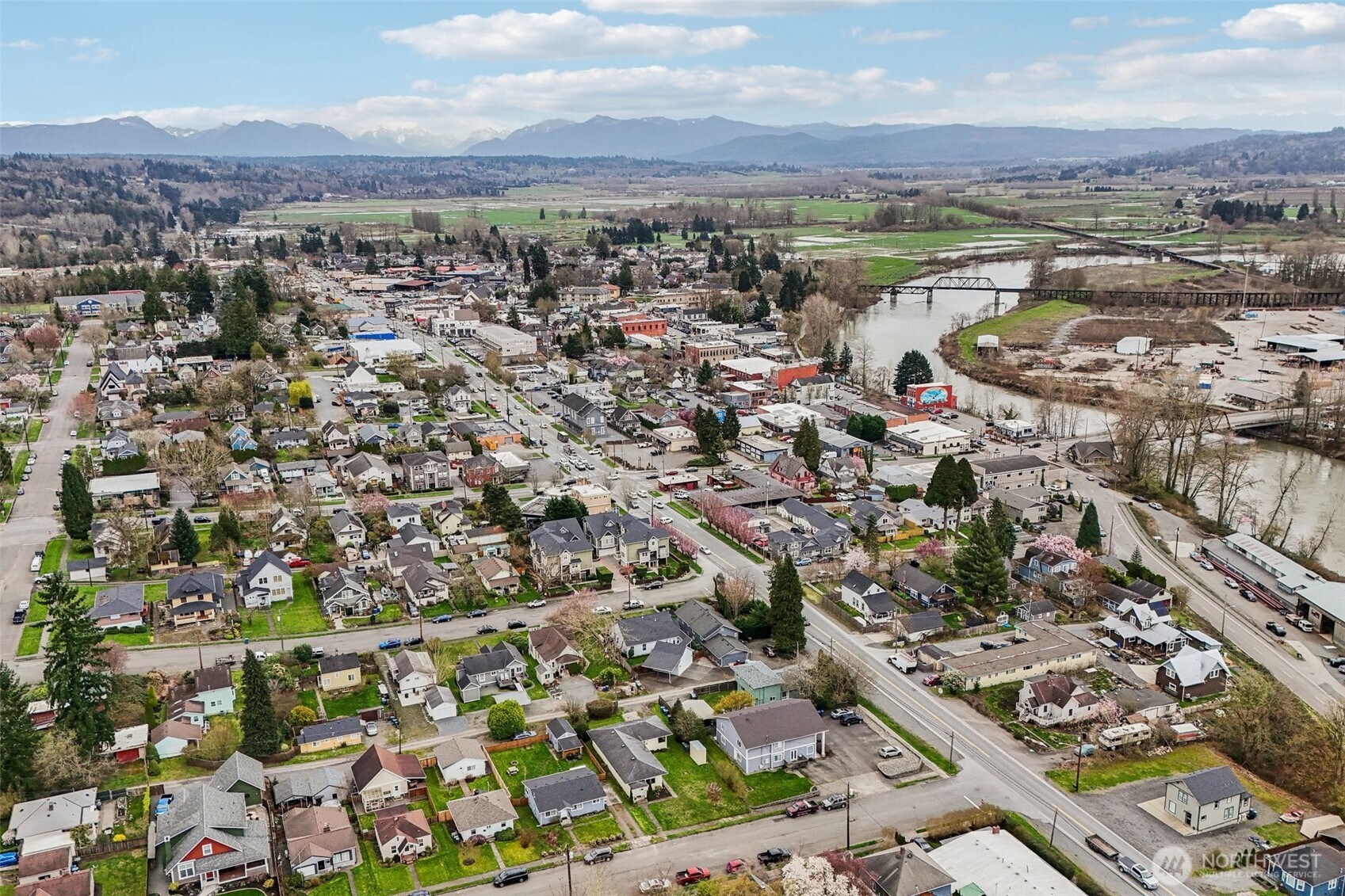 211 Ave F #1 & 2, Snohomish, WA 98290