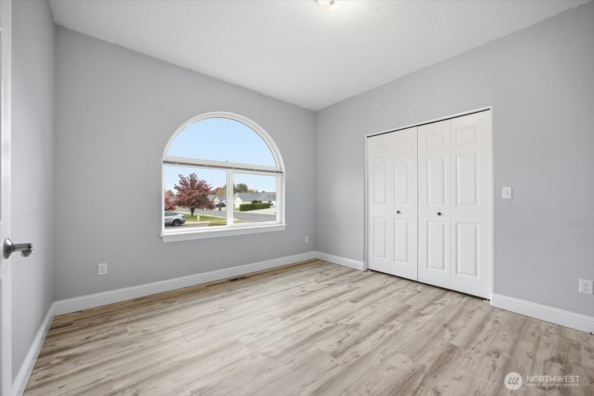 1107 SE Harvest Drive , College Place, WA 99324