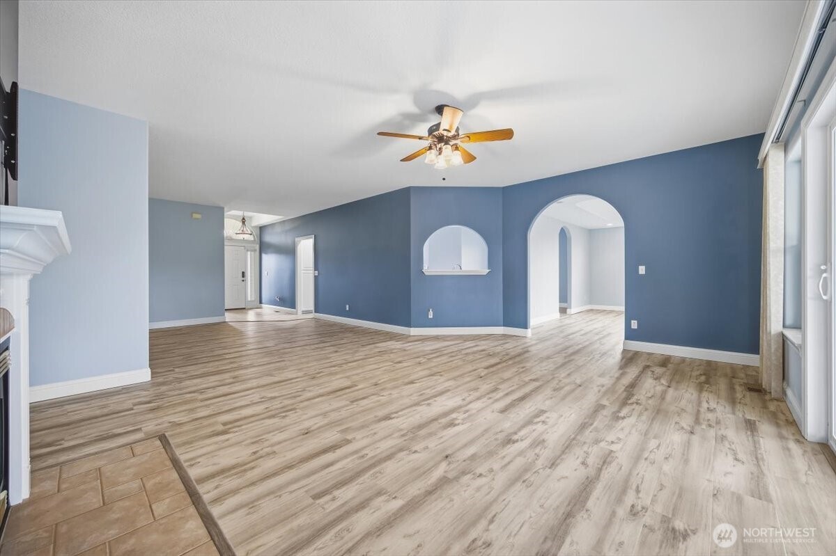 1107 SE Harvest Drive , College Place, WA 99324