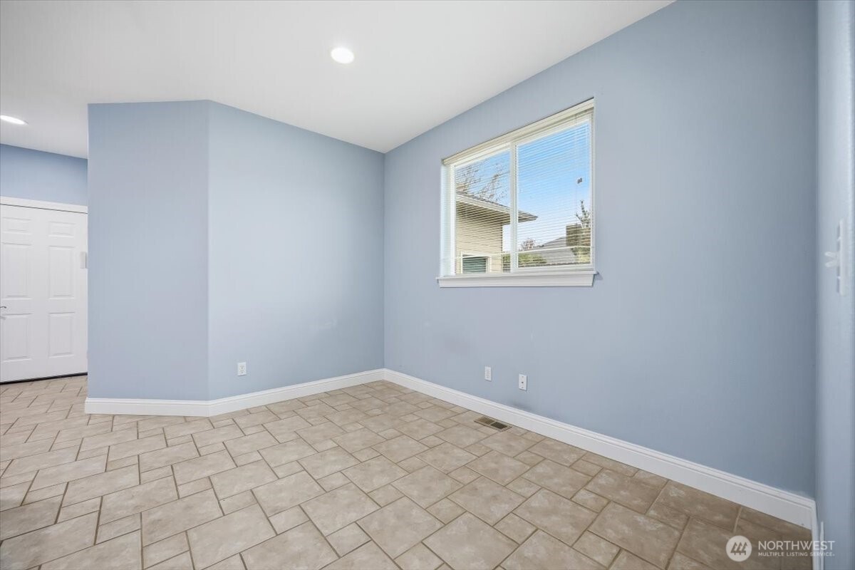 1107 SE Harvest Drive , College Place, WA 99324