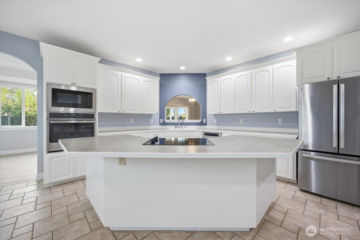 1107 SE Harvest Drive , College Place, WA 99324