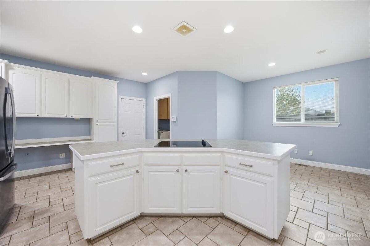 1107 SE Harvest Drive , College Place, WA 99324