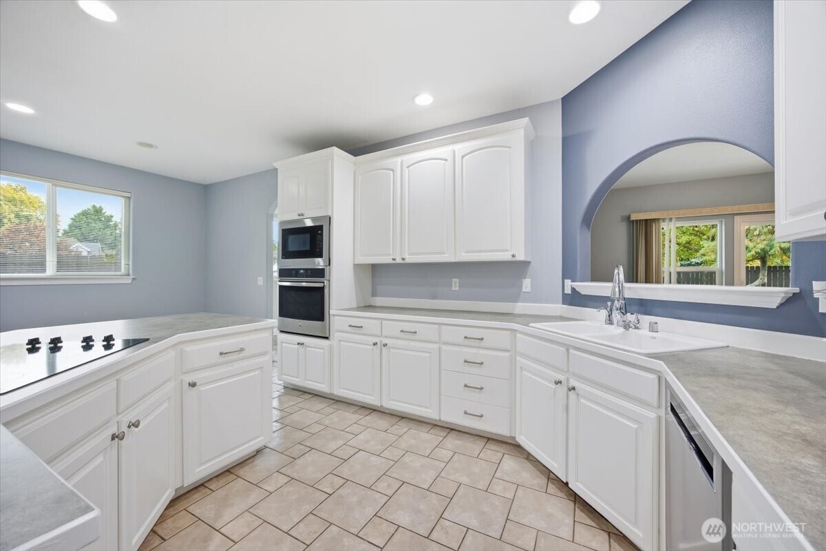 1107 SE Harvest Drive , College Place, WA 99324