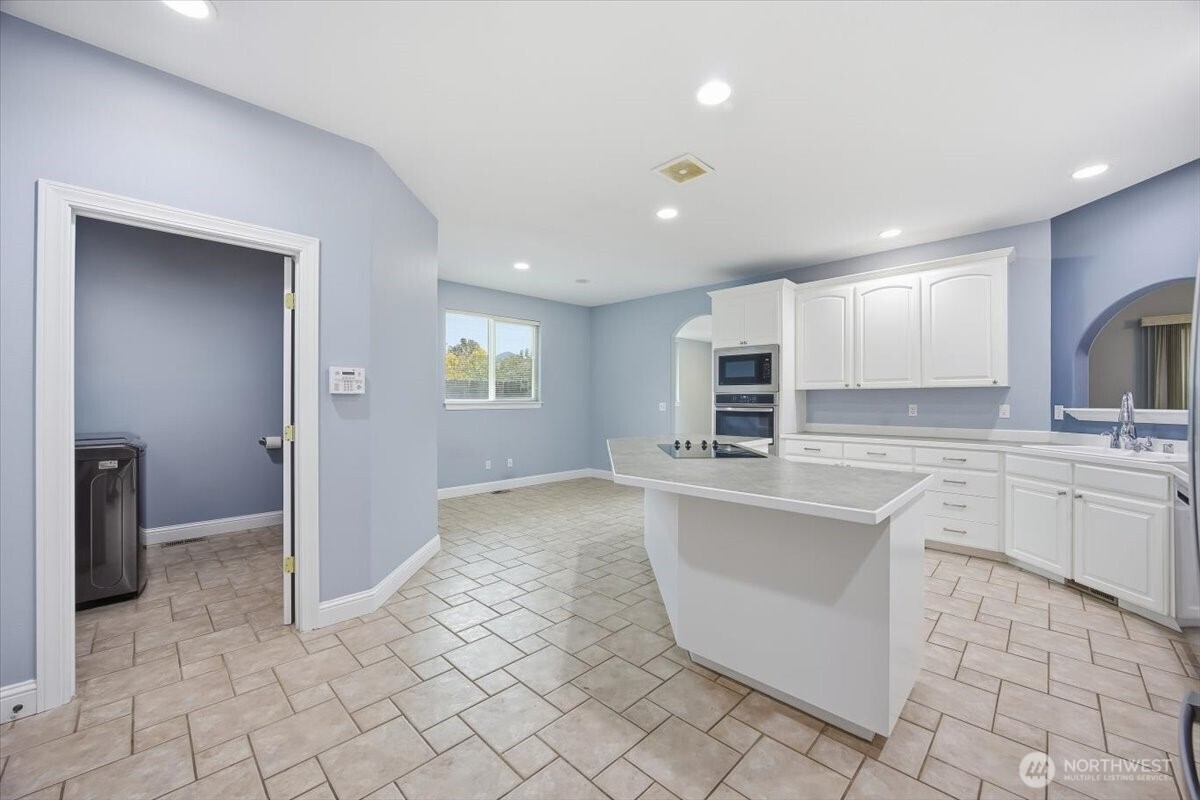 1107 SE Harvest Drive , College Place, WA 99324