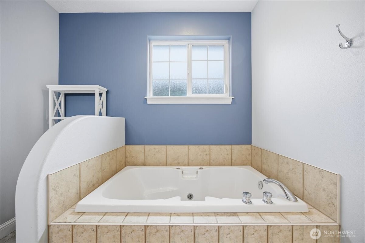 1107 SE Harvest Drive , College Place, WA 99324