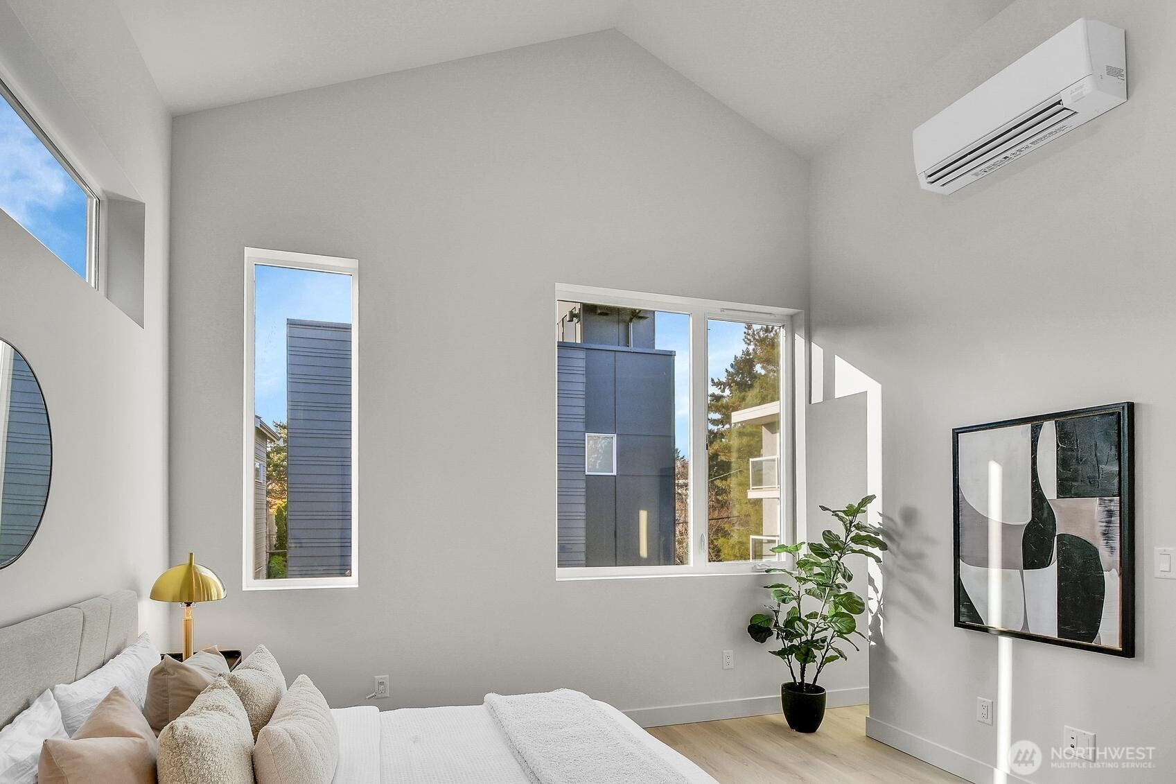 6514 23rd Avenue NE, Seattle, WA 98115