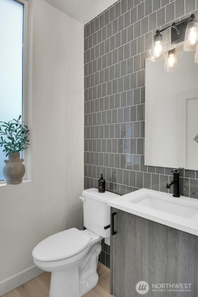 6514 23rd Avenue NE, Seattle, WA 98115 - Photo 9