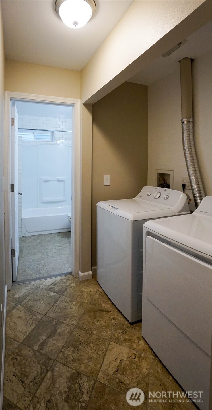 14948 6th Avenue S, Burien, WA 98168