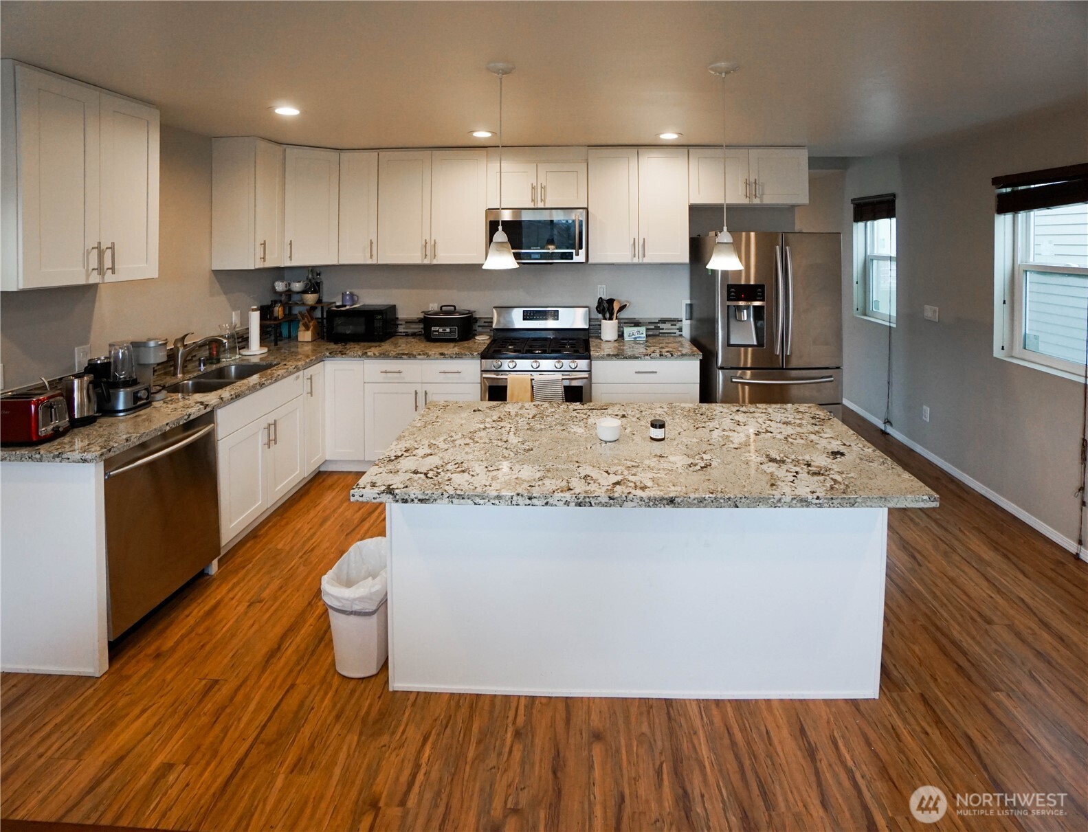 14948 6th Avenue S, Burien, WA 98168