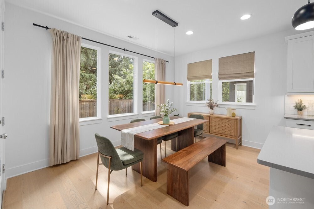 5820 155th Street SW, Edmonds, WA 98026