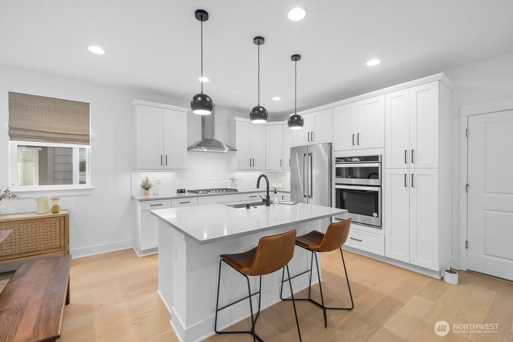 5820 155th Street SW, Edmonds, WA 98026