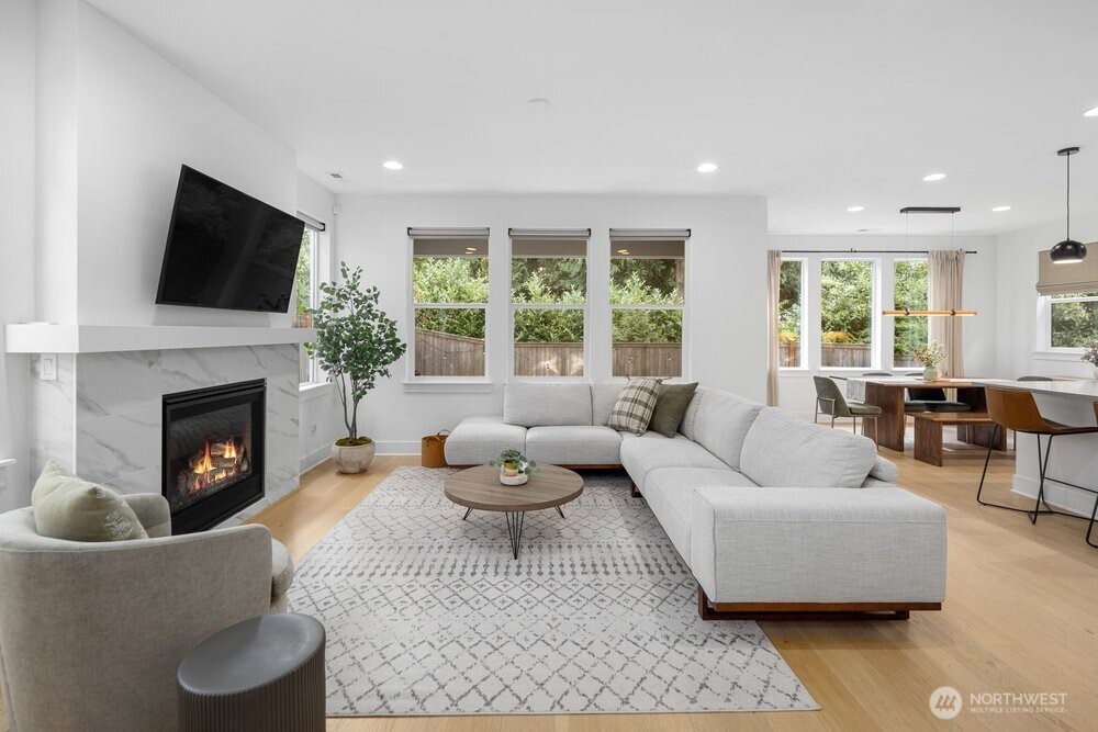 5820 155th Street SW, Edmonds, WA 98026