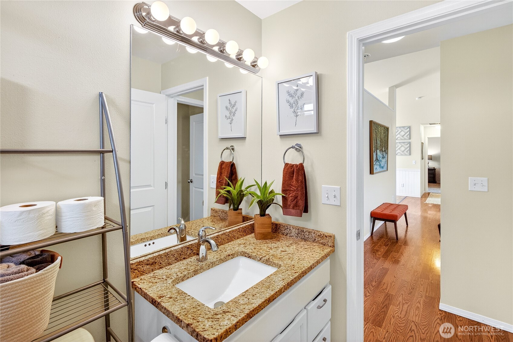 2532 Aviation Drive , East Wenatchee, WA 98802