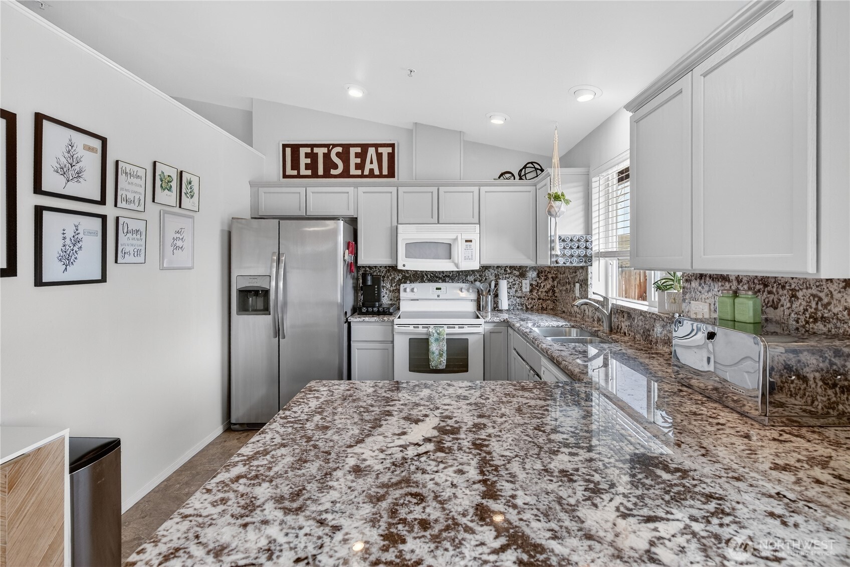 2532 Aviation Drive , East Wenatchee, WA 98802