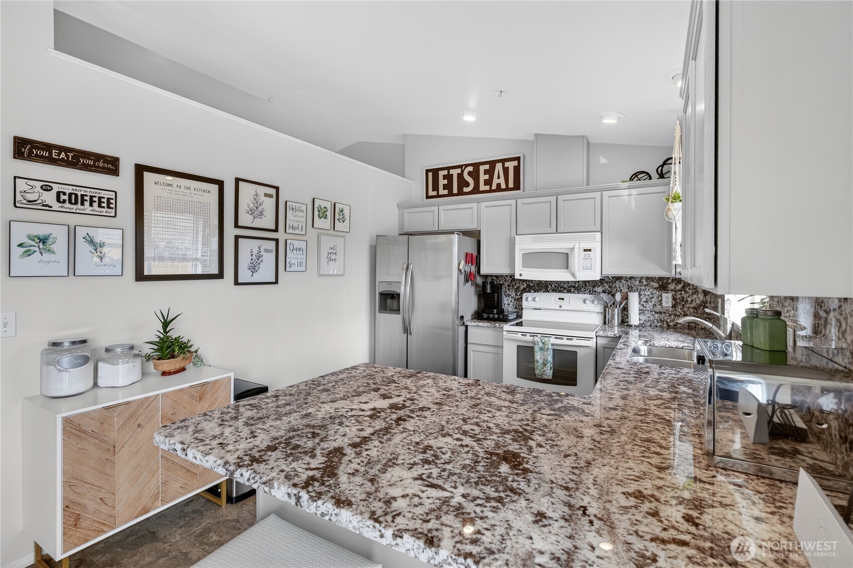 2532 Aviation Drive , East Wenatchee, WA 98802