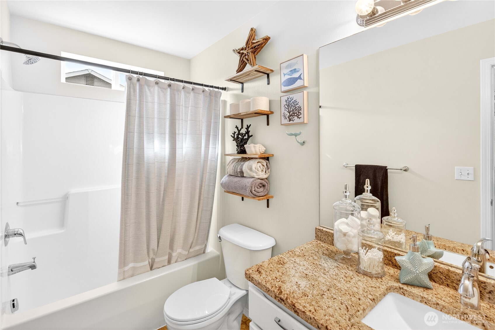 2532 Aviation Drive , East Wenatchee, WA 98802