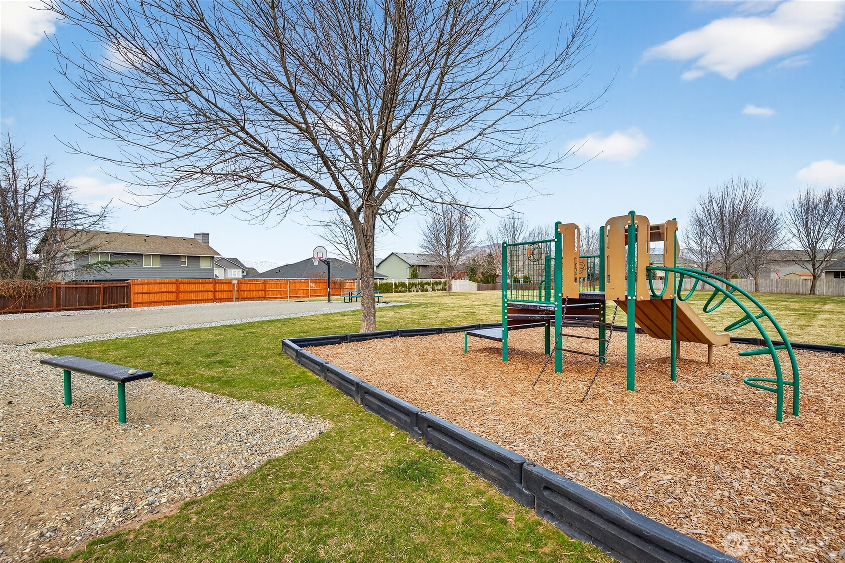 2532 Aviation Drive , East Wenatchee, WA 98802