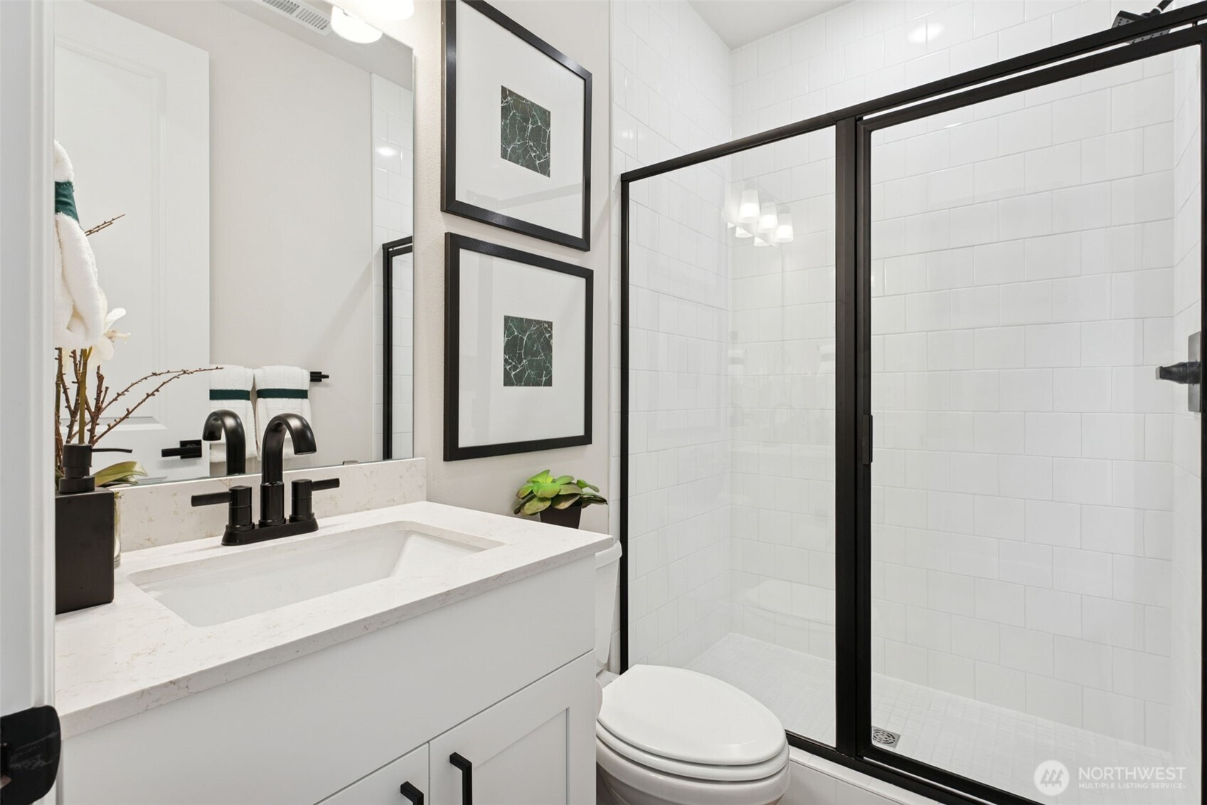 2216 Oak Court #3, Milton, WA 98354