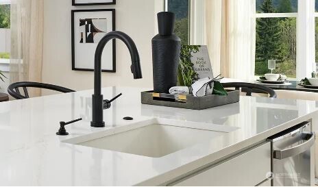 2216 Oak Court #3, Milton, WA 98354