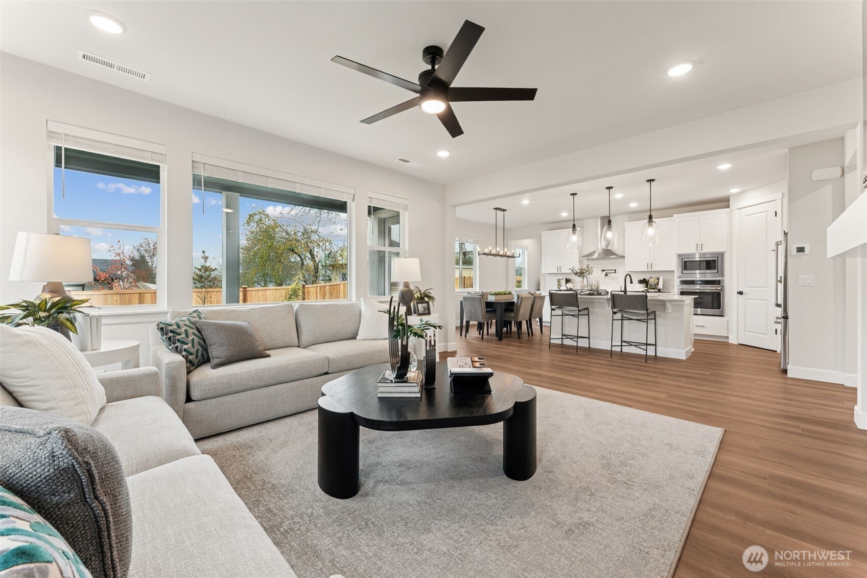 2216 Oak Court #3, Milton, WA 98354