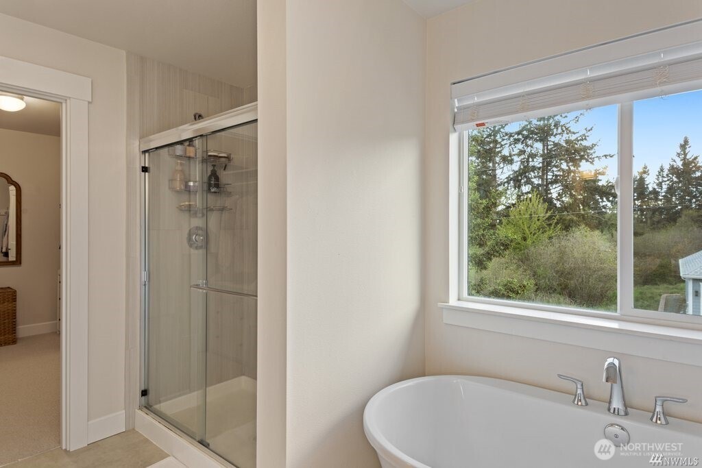 11209 130th Street Ct E, Puyallup, WA 98374-4559