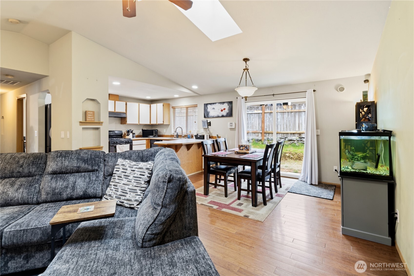 7350 E Raintree Lane , Port Orchard, WA 98366