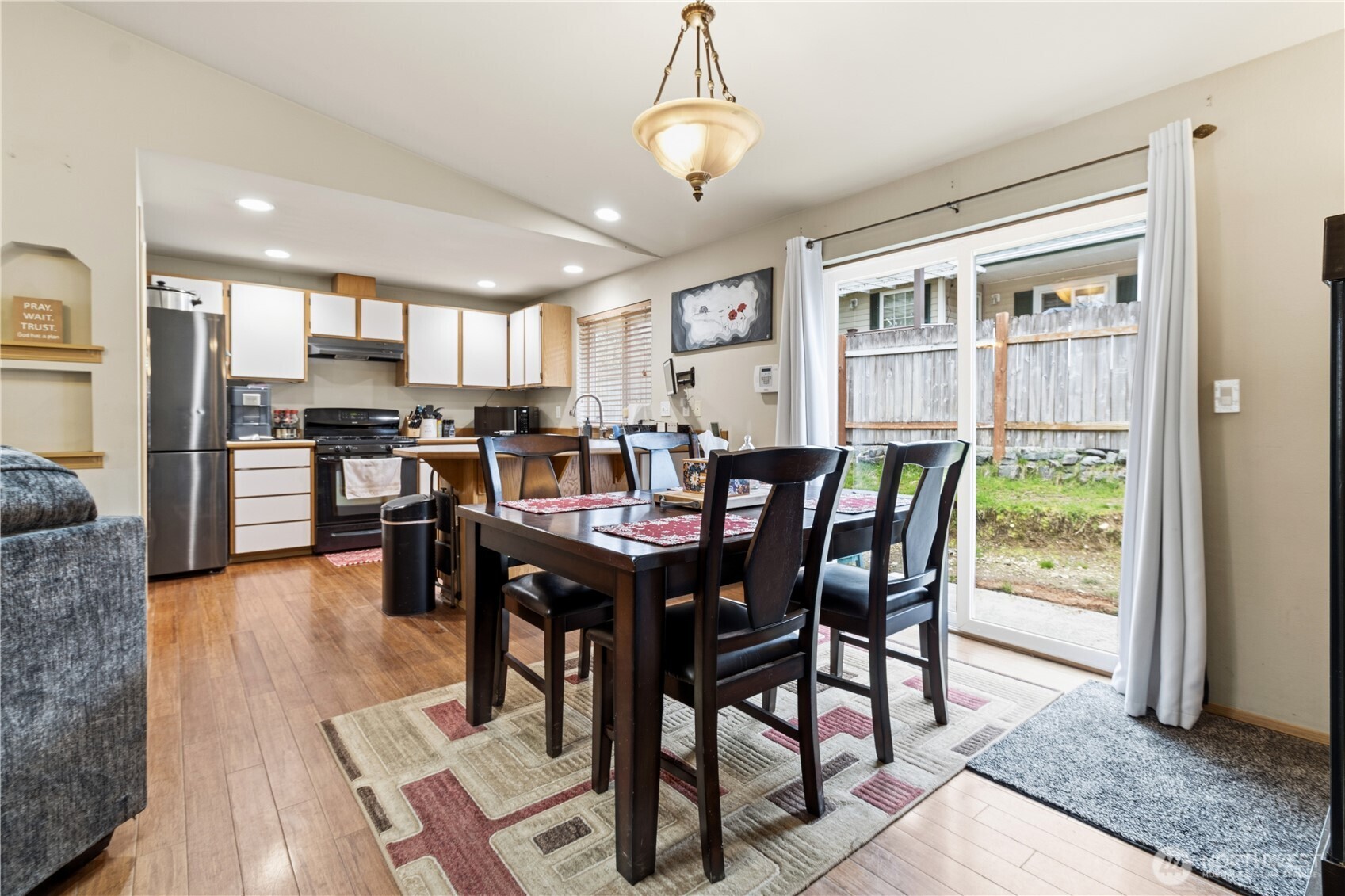 7350 E Raintree Lane , Port Orchard, WA 98366