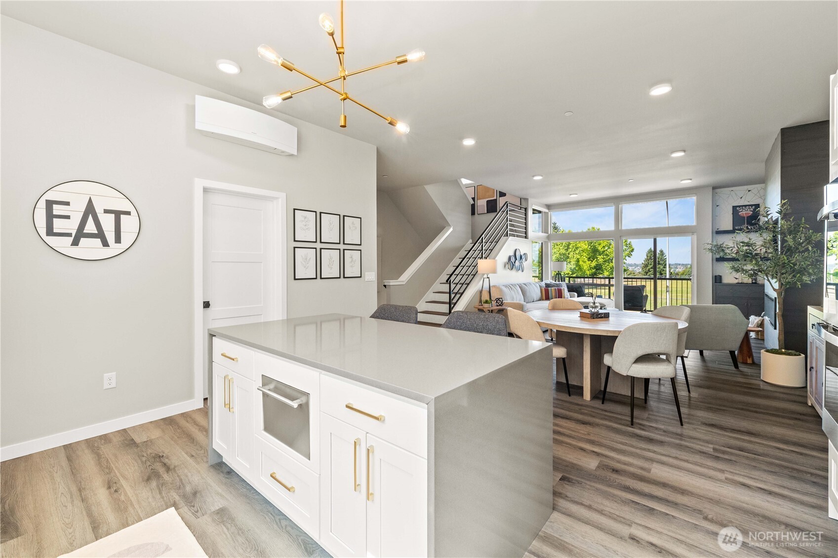 1208 Harrington Avenue NE, Renton, WA 98056