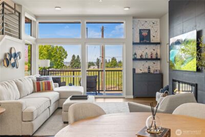 1208 Harrington Avenue NE, Renton, WA 98056 - Photo 4