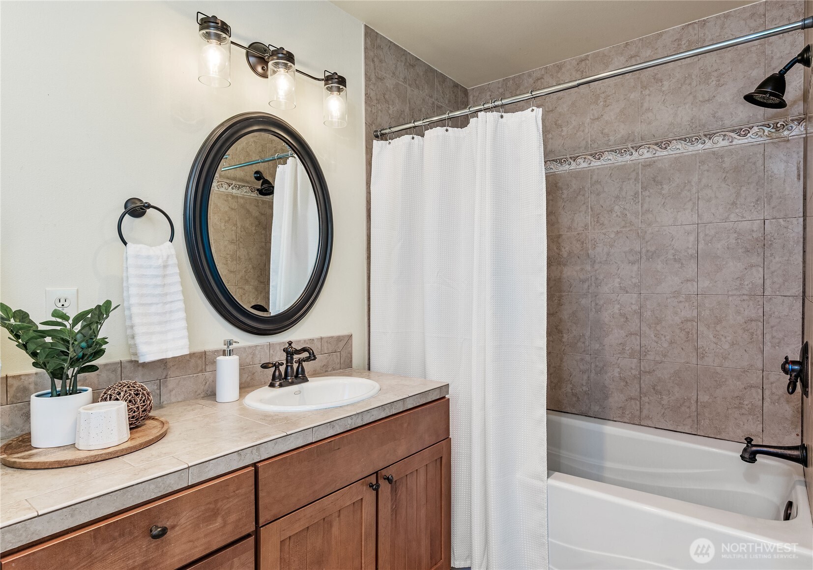 2671 Wilson Street , Port Townsend, WA 98368-7120