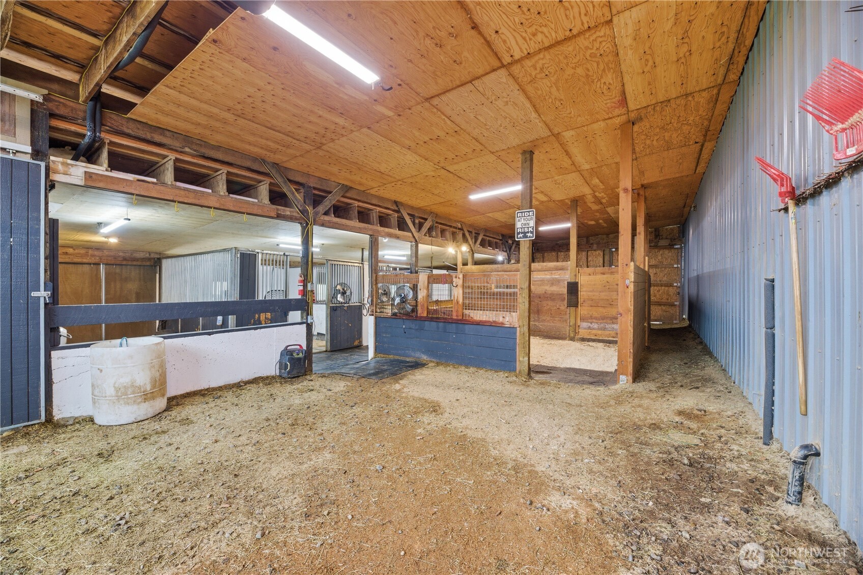 27420 SE 392nd Street , Enumclaw, WA 98022