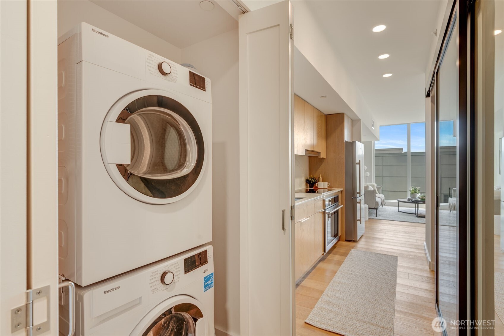 450 S Main Street #616, Seattle, WA 98104