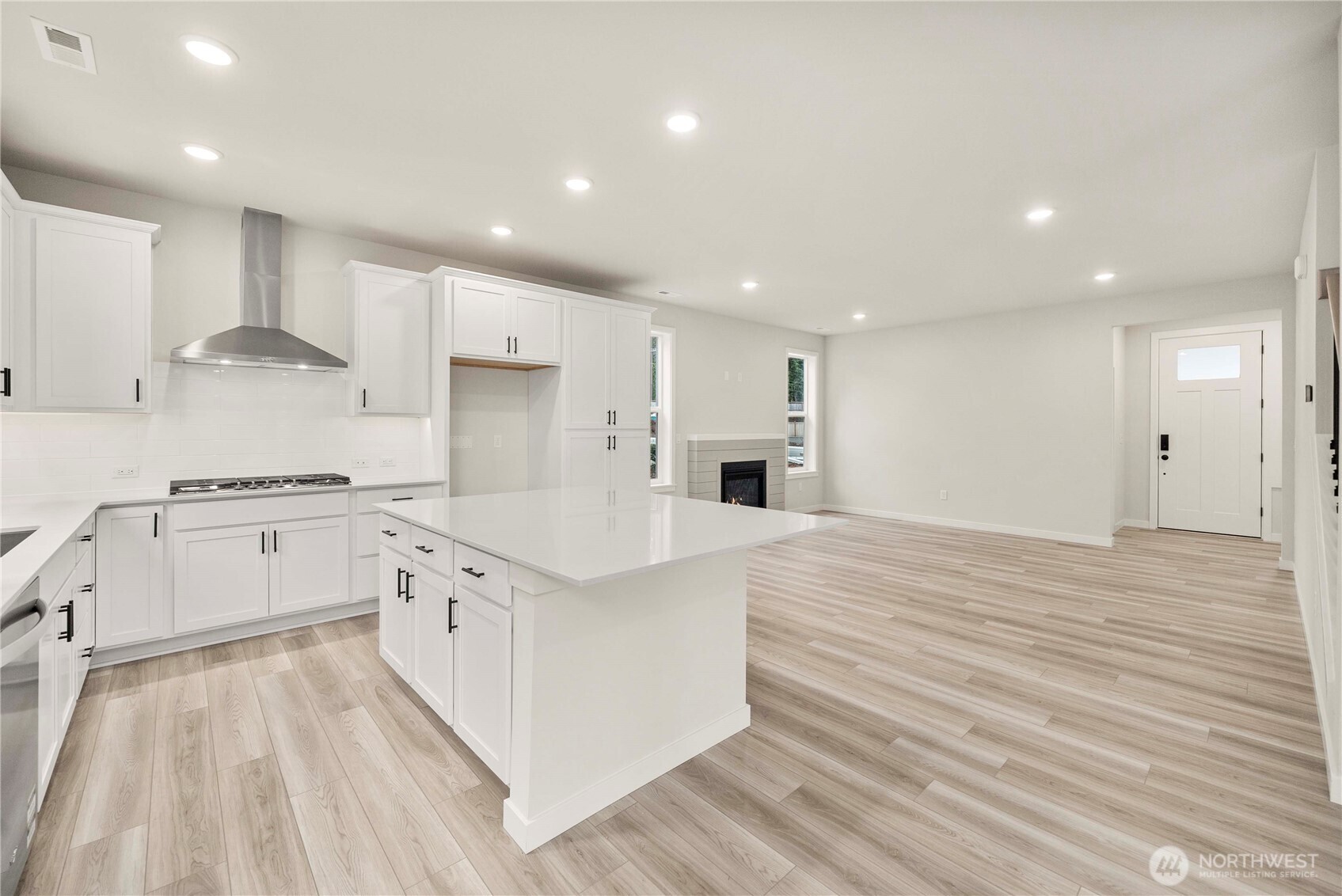 17505 NE Midnight Sun Loop , Poulsbo, WA 98370