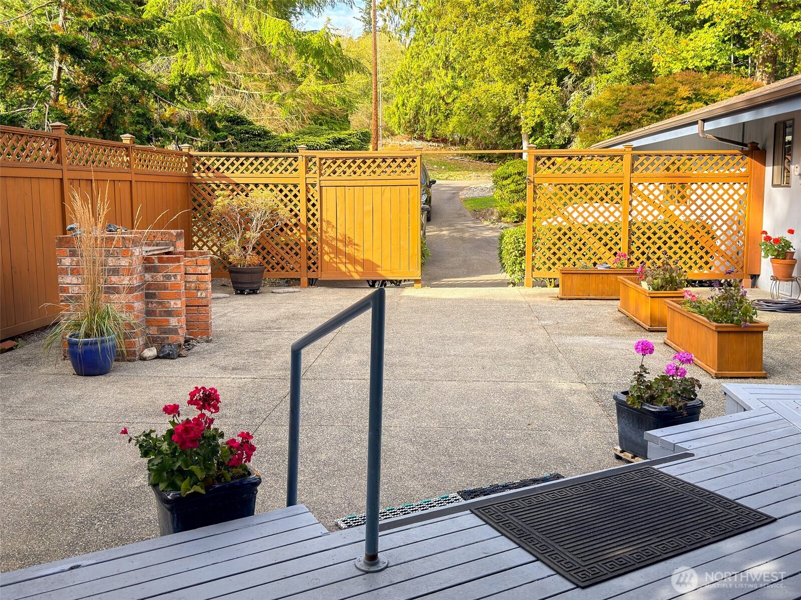 291 Pioneer Drive , Port Ludlow, WA 98365