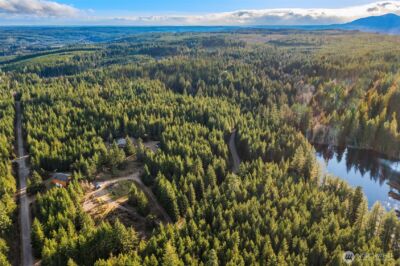 13611 W Ludvick Lake Drive , Seabeck, WA 98380