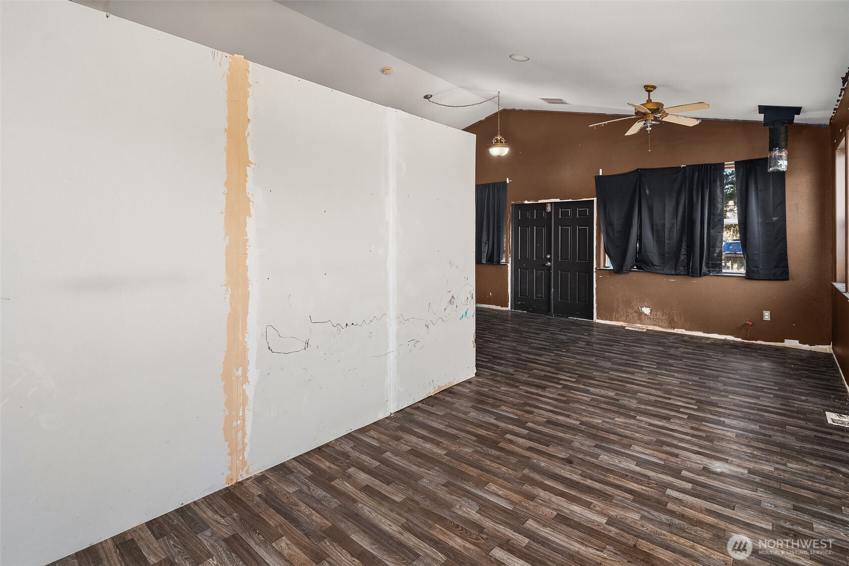 13611 W Ludvick Lake Drive , Seabeck, WA 98380