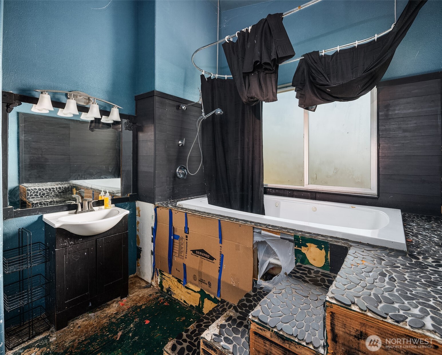 13611 W Ludvick Lake Drive , Seabeck, WA 98380