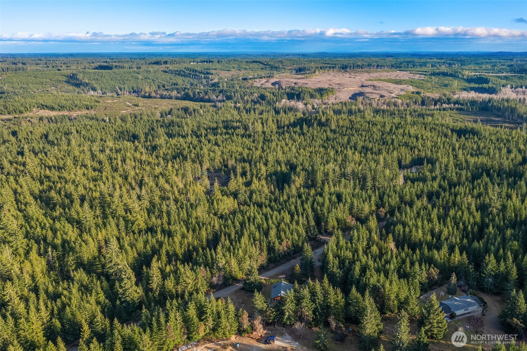 13611 W Ludvick Lake Drive , Seabeck, WA 98380