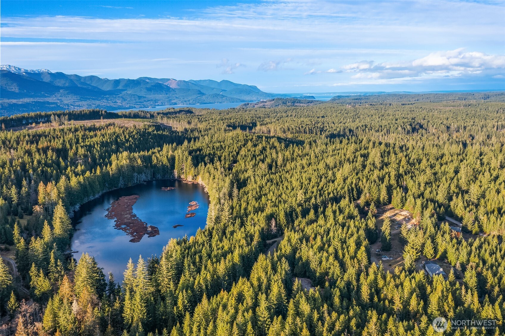 13611 W Ludvick Lake Drive , Seabeck, WA 98380