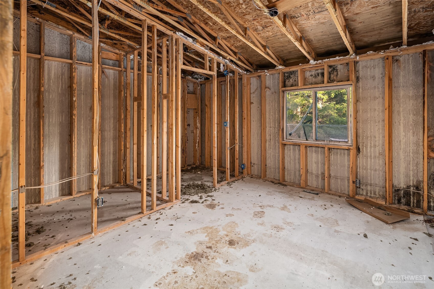 13611 W Ludvick Lake Drive , Seabeck, WA 98380