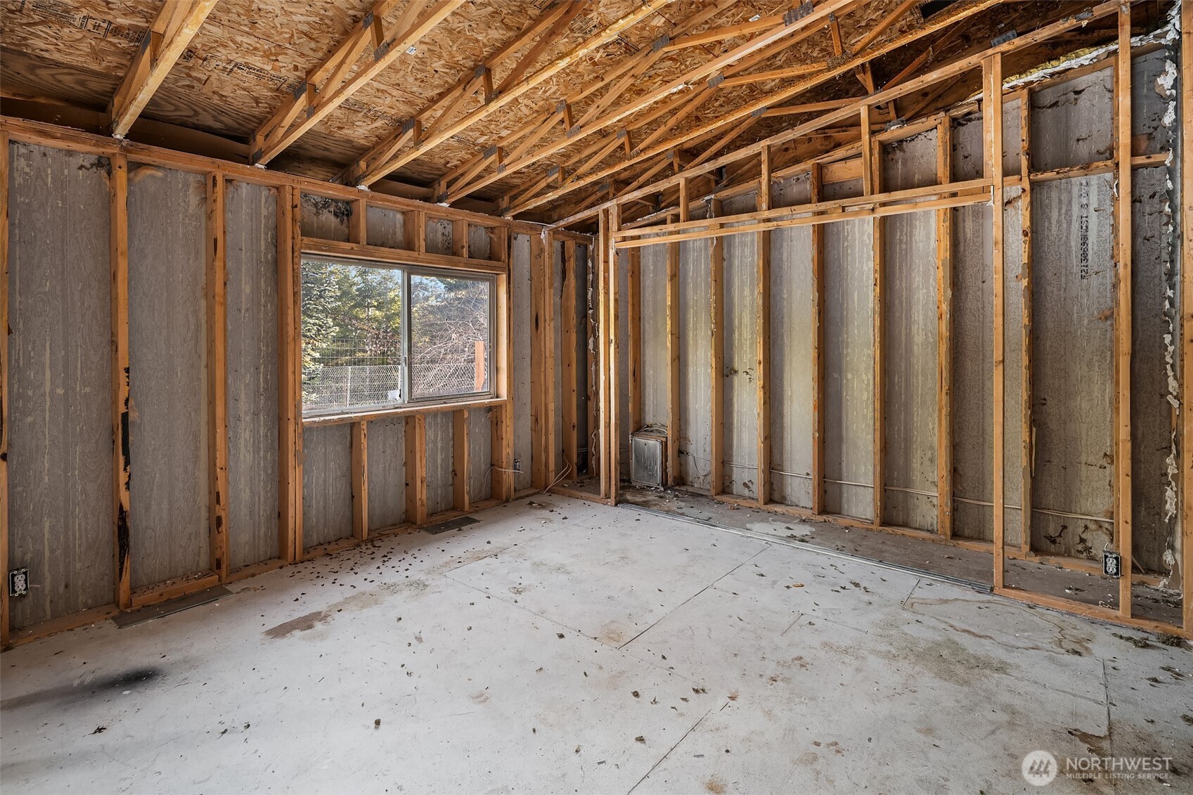 13611 W Ludvick Lake Drive , Seabeck, WA 98380