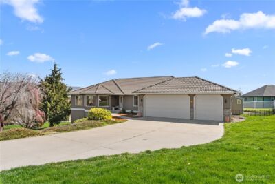 3555 Westridge Place , Wenatchee, WA 98801 - Photo 3